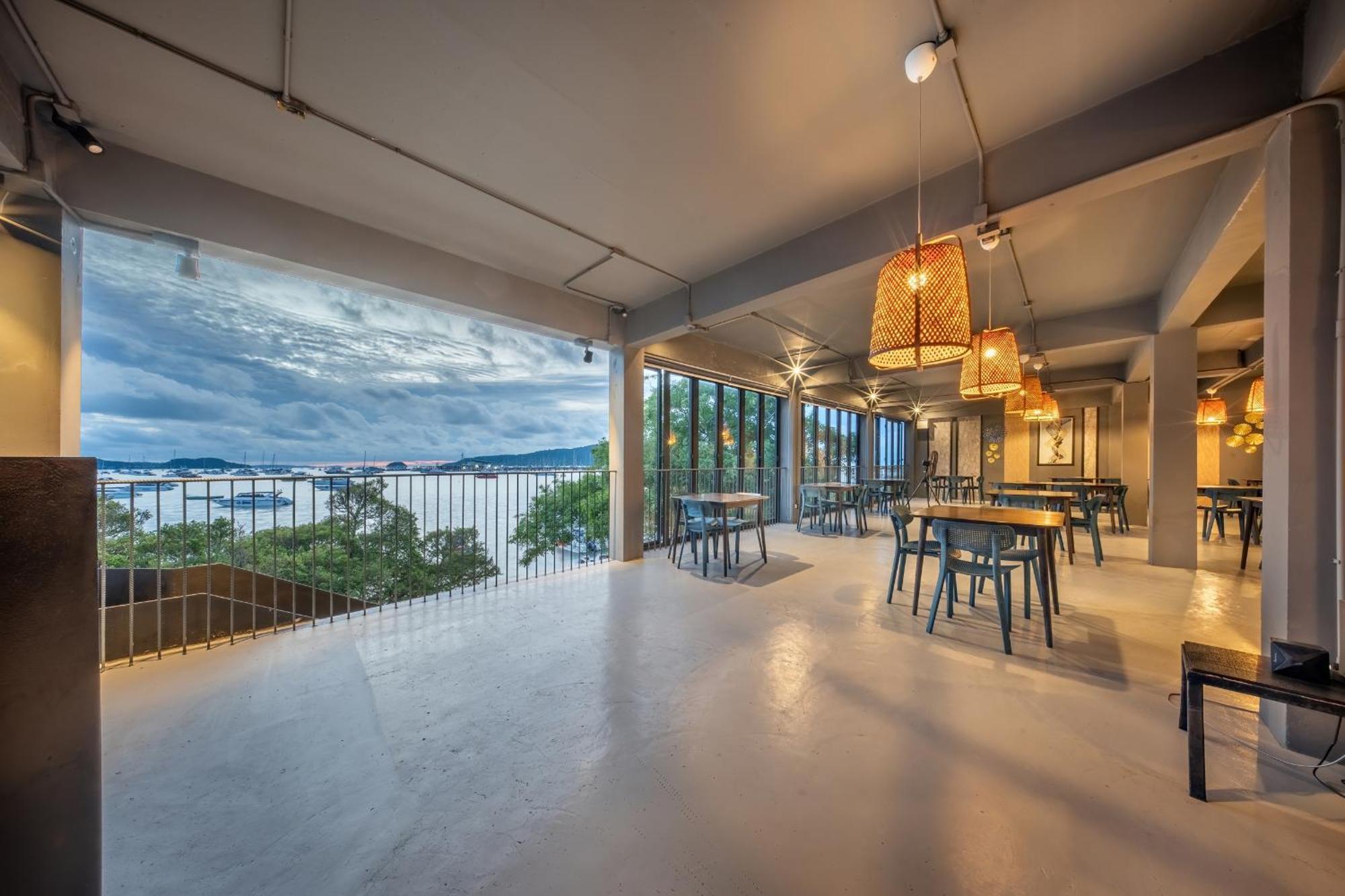 Shin Arch39 Phuket Beach Front - Sha Plus Chalong Exteriér fotografie