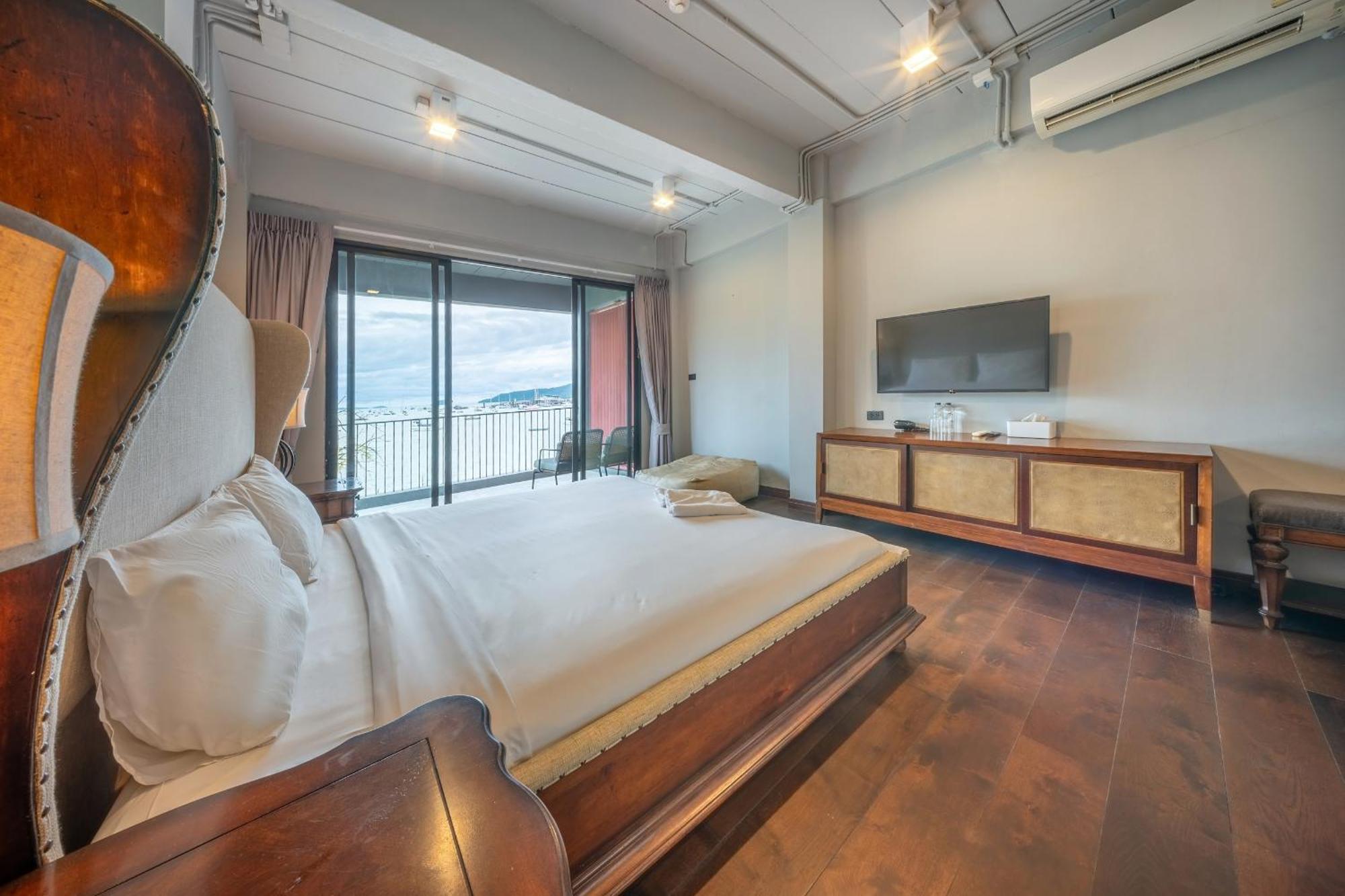 Shin Arch39 Phuket Beach Front - Sha Plus Chalong Exteriér fotografie