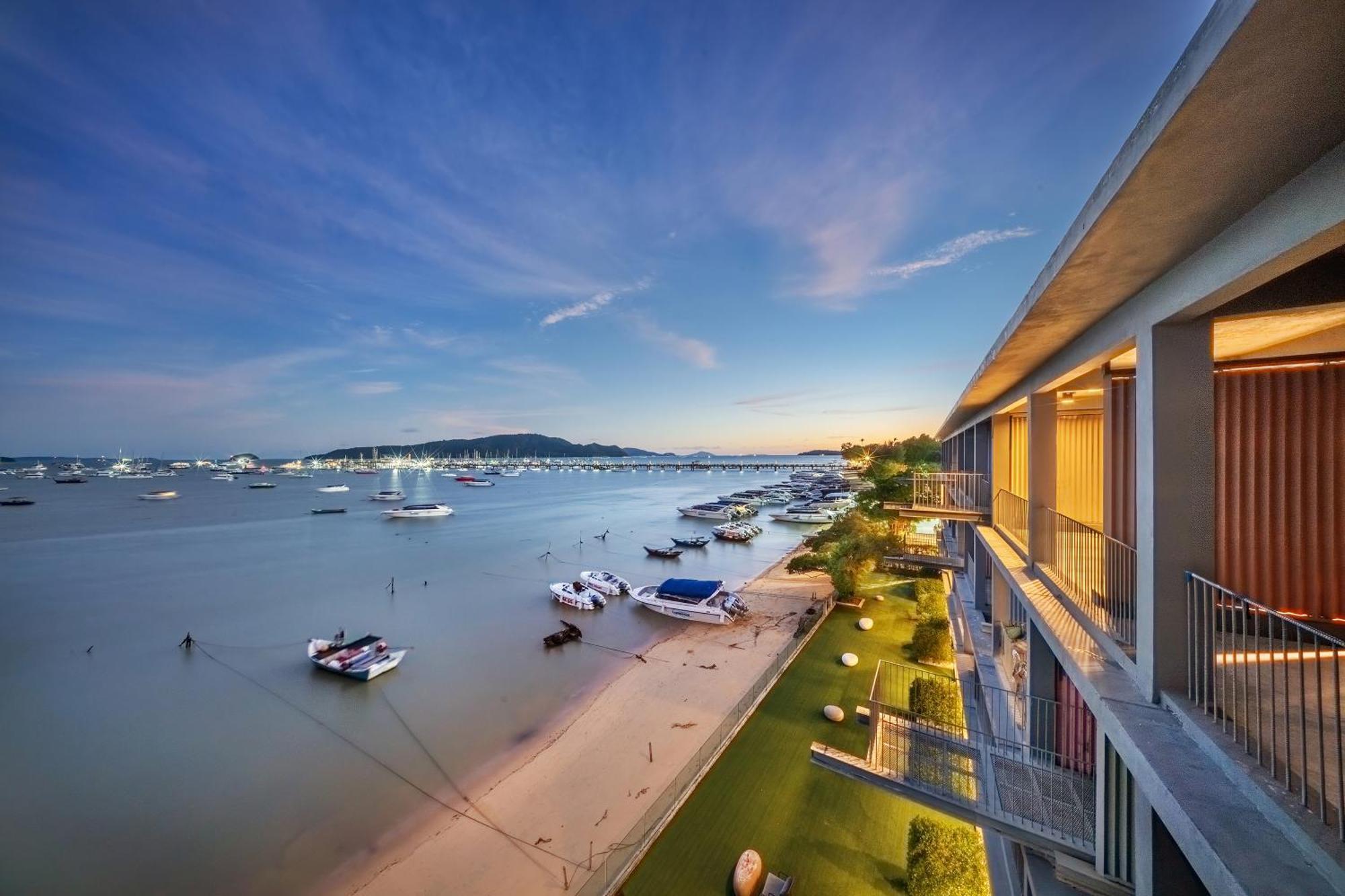 Shin Arch39 Phuket Beach Front - Sha Plus Chalong Exteriér fotografie